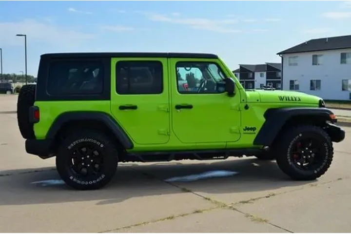 $31850 : Jeep Wrangler Unlimited 2021 image 4