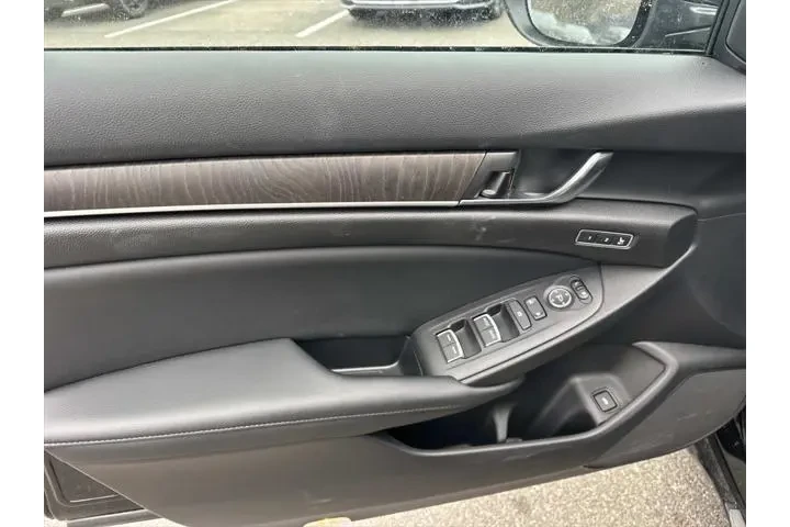$25500 : Honda Accord 2021 Touring 4d image 10