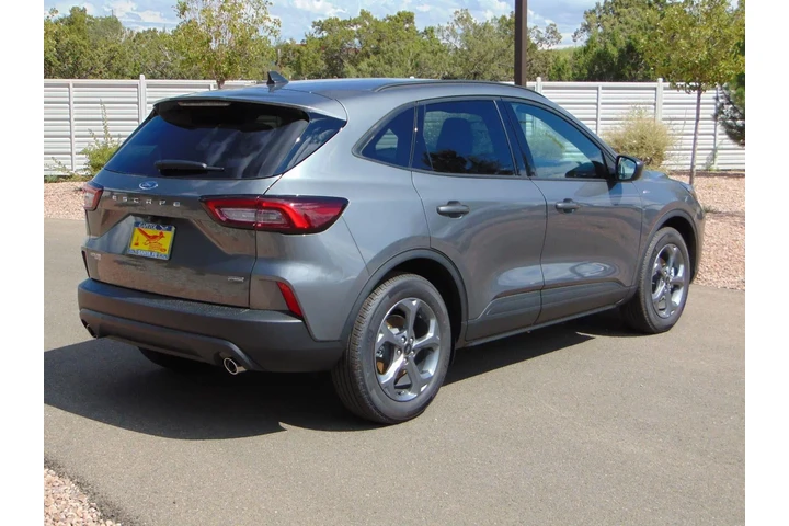 $4064 : 2025 Escape ST-Line image 4