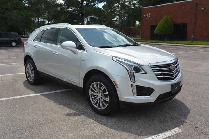 2017 XT5 Luxury image 5