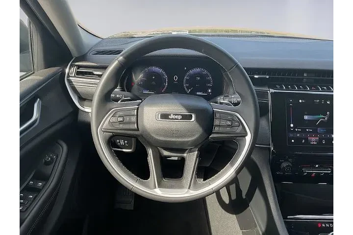 $28997 : Jeep Grand Cherokee 2024 4x4 image 9