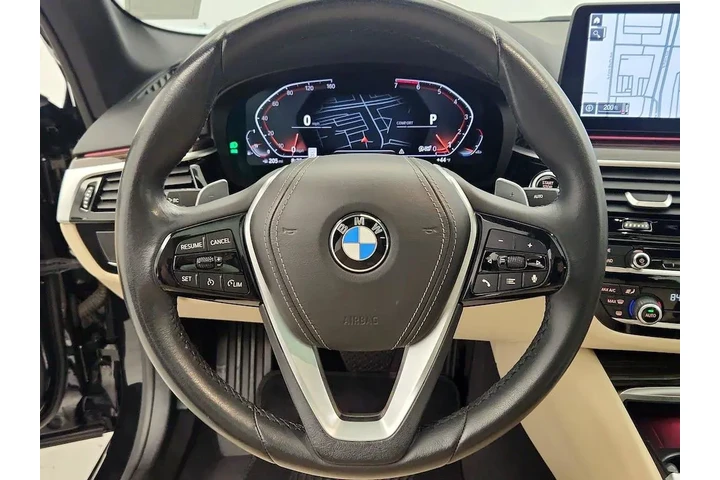 $31998 : BMW 5 Series 2023 530i 4dr S image 10