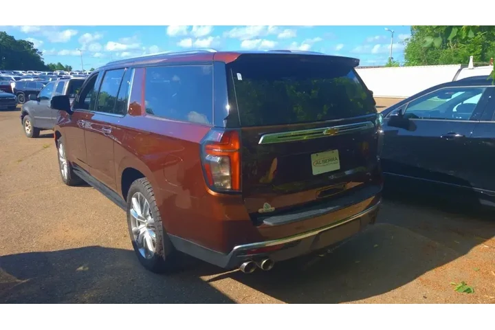$62500 : Chevrolet Suburban 2023 4x4 image 5