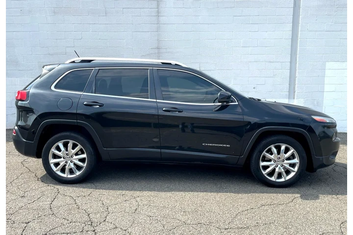 $7499 : 2015 Cherokee Limited image 8