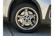 $29897 : BMW X1 2023 AWD xDrive28i 4d thumbnail