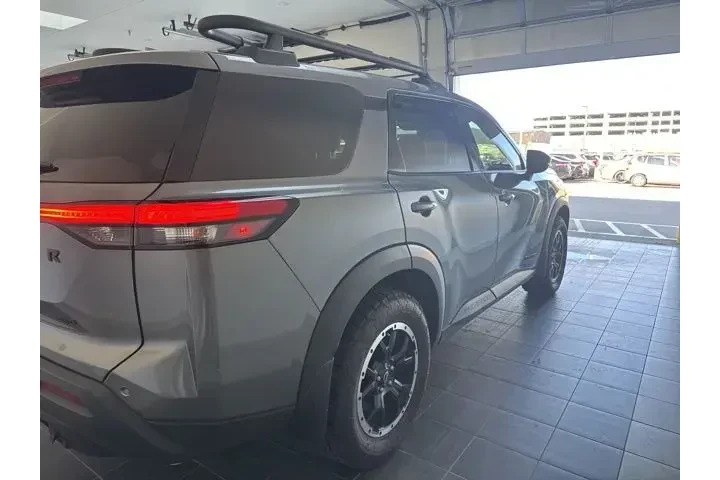 $38358 : Nissan Pathfinder 2025 AWD S image 6