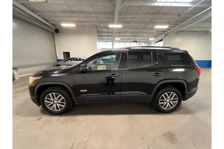 $15963 : GMC Acadia 2017 4x4 SLE-2 4d image 6