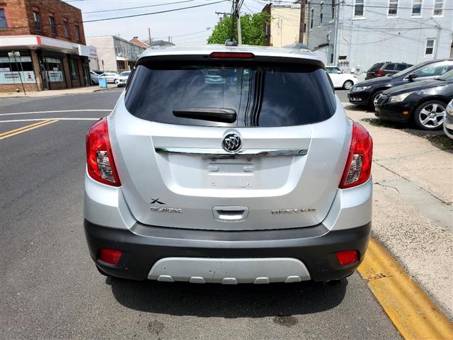 2016 Encore Base FWD image 4