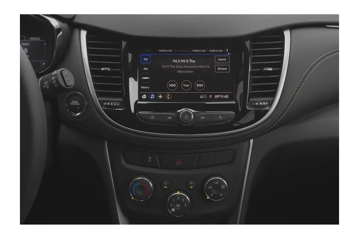 2020 Trax LT image 7