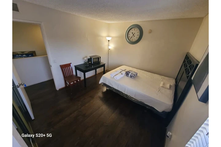 $1200 : Cuarto en renta Baldwin Park image 4