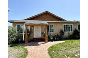 Welcome to 14702 Studebaker Rd en Los Angeles