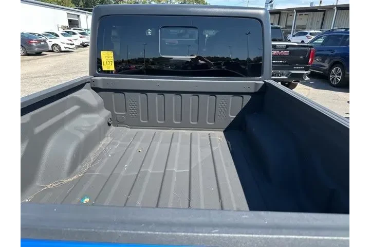 $33579 : Jeep Gladiator 2022 4x4 Over image 6