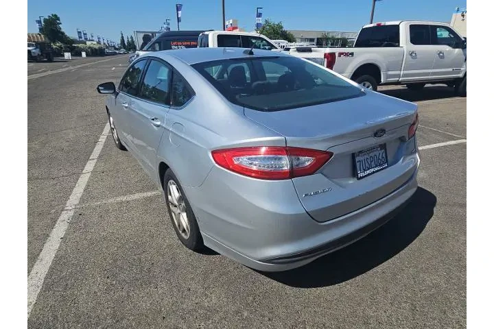 $9000 : Ford Fusion 2014 SE 4dr Seda image 6