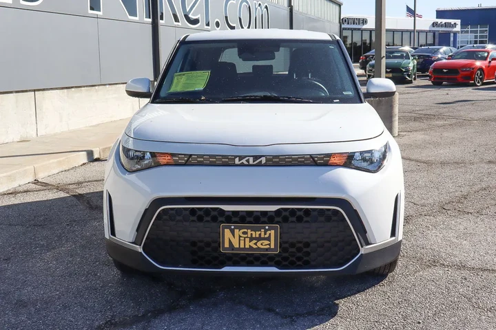 $17188 : 2024 Soul LX image 2