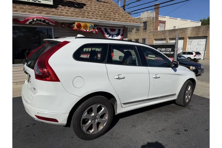 $6499 : 2016 XC60 T5 Drive-E image 4