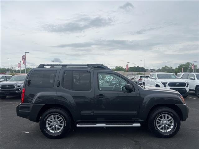 $20990 : PRE-OWNED 2015 NISSAN XTERRA S image 8