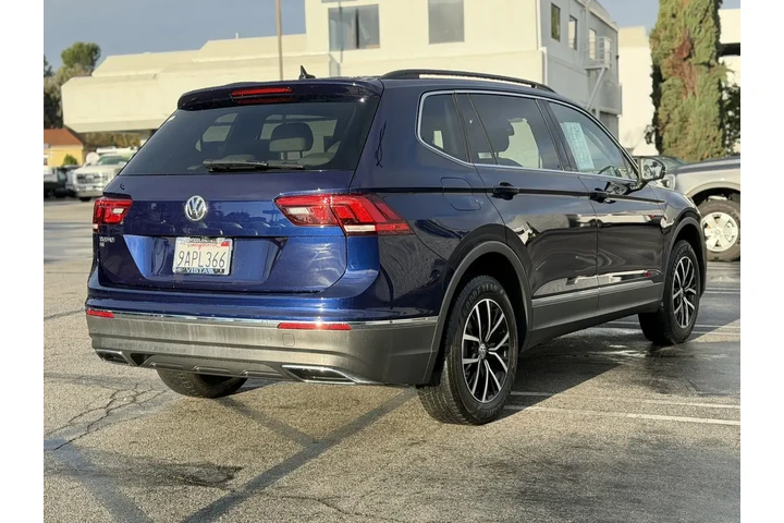 $15995 : Volkswagen Tiguan 2021 SE 4d image 7