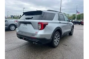 $25074 : Ford Explorer 2020 AWD ST 4d thumbnail