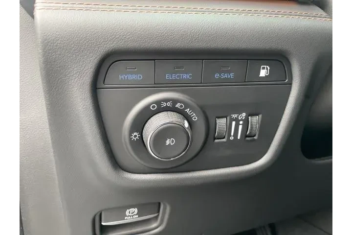 $39992 : Jeep Grand Cherokee 2024 4x4 image 8