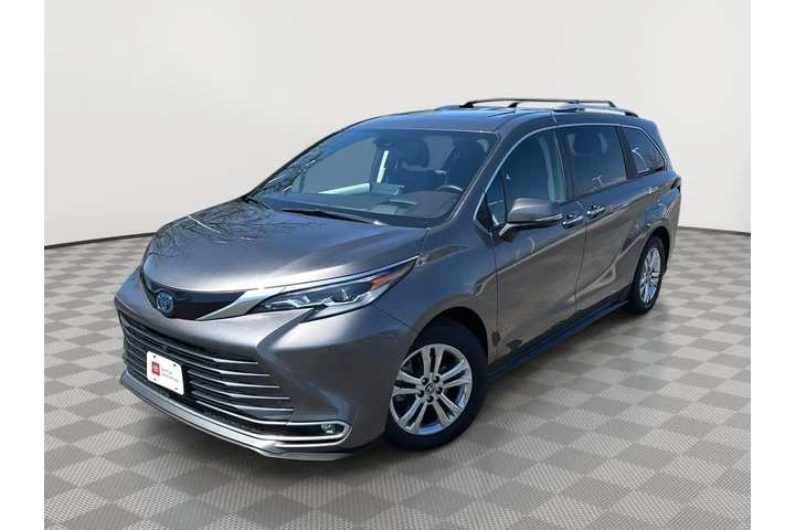 $45000 : Gold Certified 2022 Sienna Pl image 1