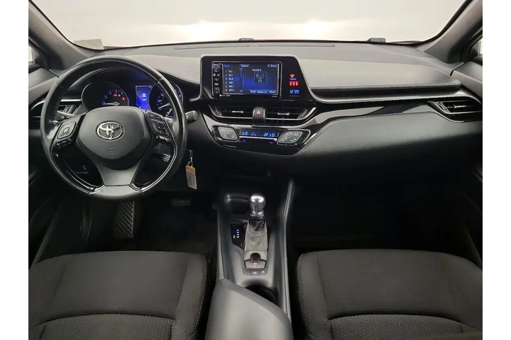$16998 : Toyota C-HR 2018 XLE 4dr Cro image 9