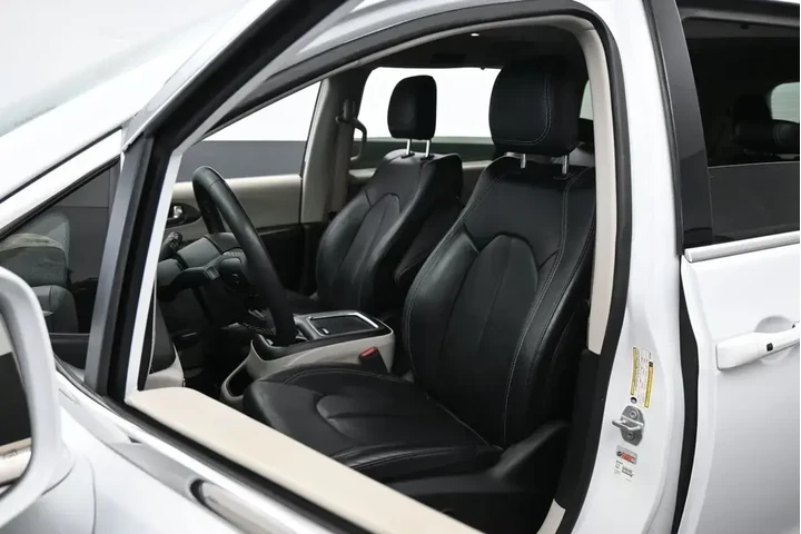 $23000 : Chrysler Pacifica 2022 Touri image 10