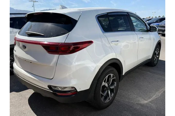 $17988 : Kia Sportage 2022 LX 4dr SUV image 4