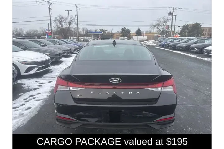 $18995 : Hyundai ELANTRA 2023 SEL 4dr image 5