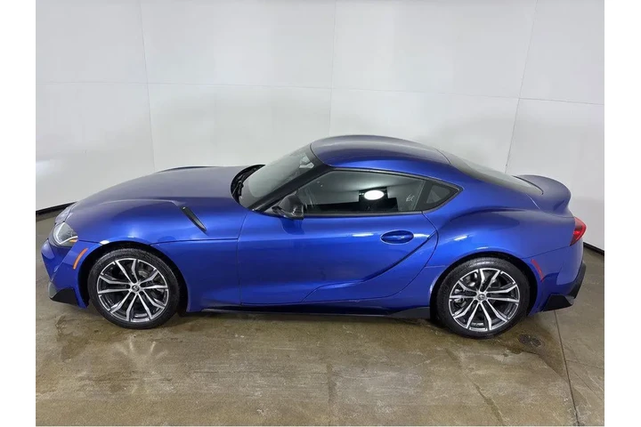 $40000 : Gold Certified2023 GR Supra image 8