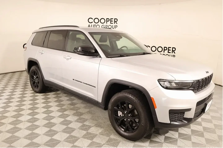 $28476 : Jeep Grand Cherokee L 2024 4 image 1