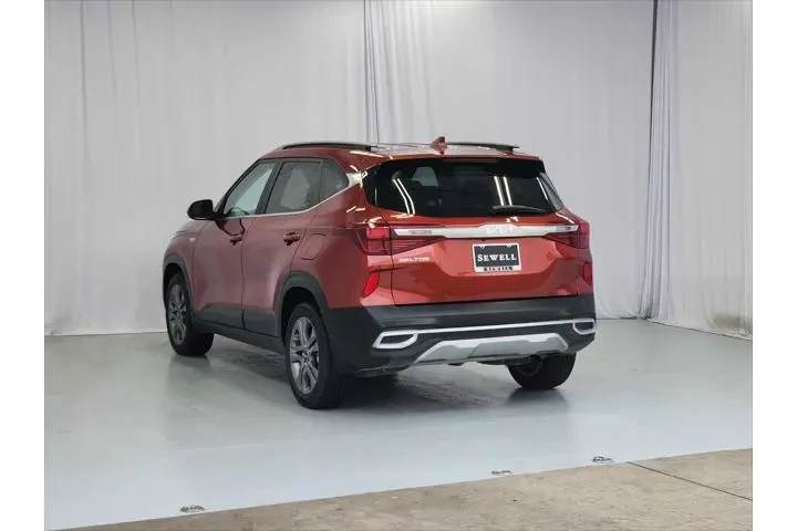 $22490 : Kia Seltos 2023 AWD S 4dr SU image 3