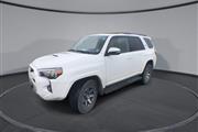 $36300 : PRE-OWNED 2019 TOYOTA 4RUNNER thumbnail