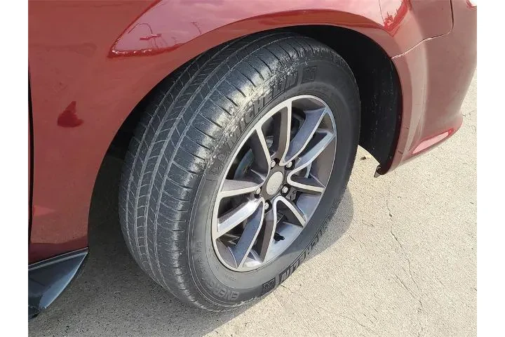 Dodge Grand Caravan 2017 SXT image 7