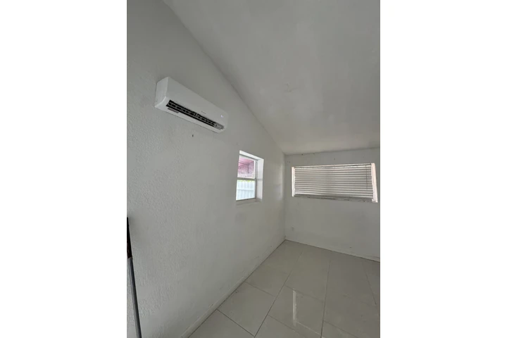 $1300 : Efficiency image 1