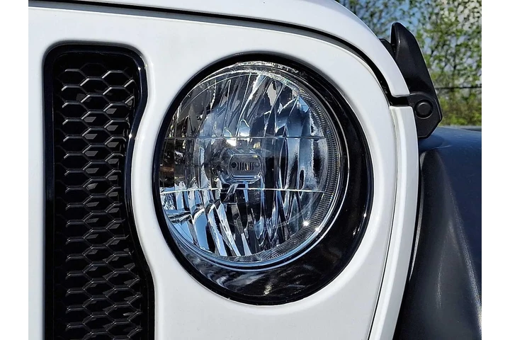 $33000 : Jeep Wrangler 2023 4x4 Sport image 9