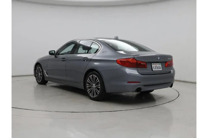 $20998 : BMW 5 Series 2019 530e iPerf image 2
