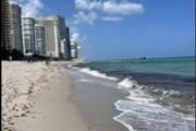 Playa cuarto para dama en Miami