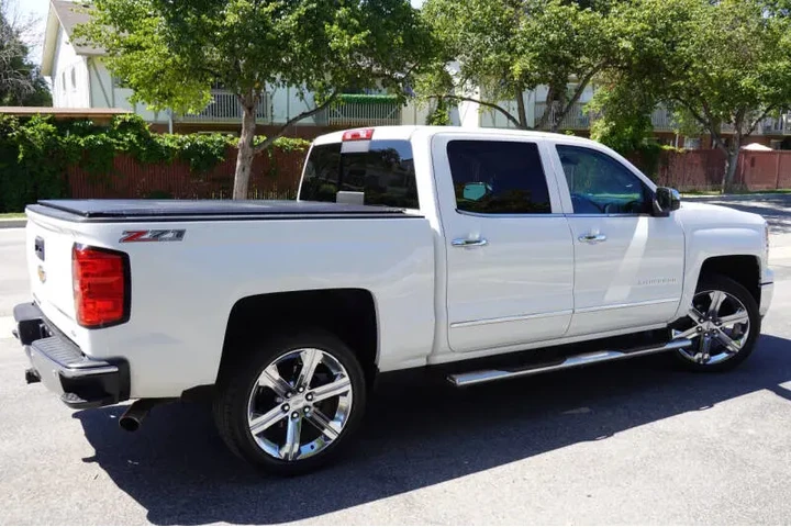 $31995 : 2015 Silverado 1500 LTZ image 4