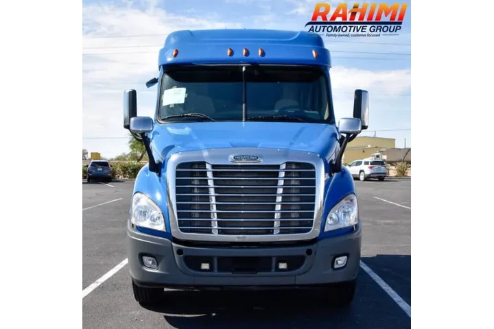 $32500 : 2016 Freightliner Cascadia image 3