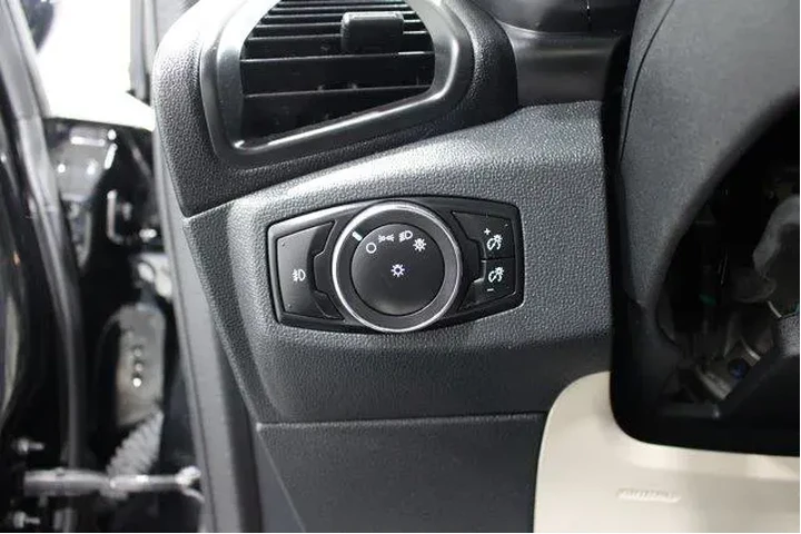 $13982 : Ford EcoSport 2019 AWD Titan image 9