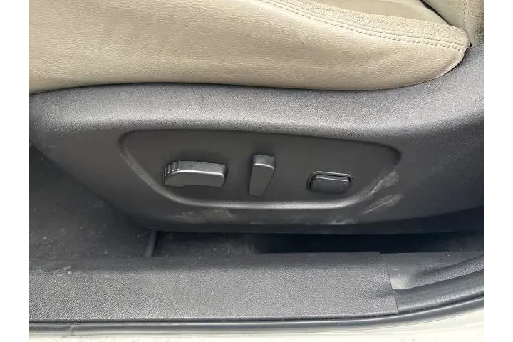 $17397 : Nissan Rogue Sport 2019 S 4d image 9