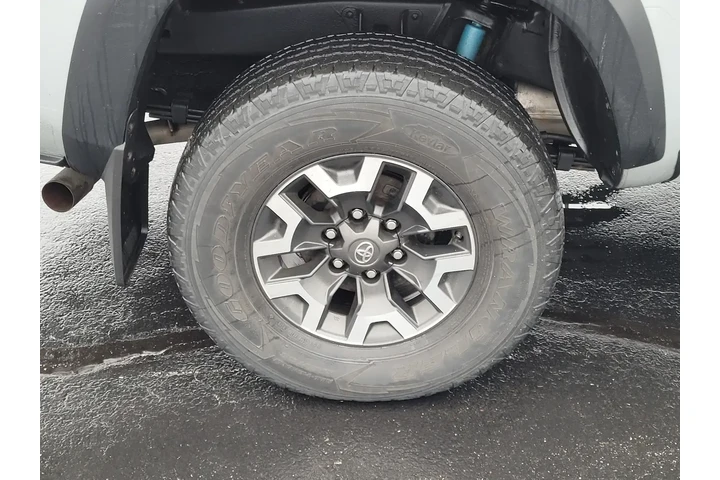 $34295 : Toyota Tacoma 2019 4x4 TRD P image 10