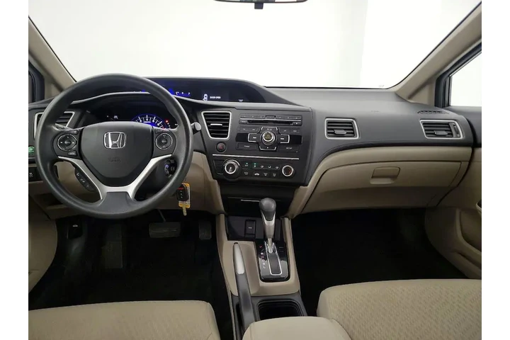 $16998 : Honda Civic 2014 LX 4dr Seda image 9