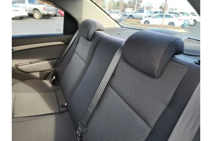 $4995 : Chevrolet Aveo 2009 LT 4dr S image 9