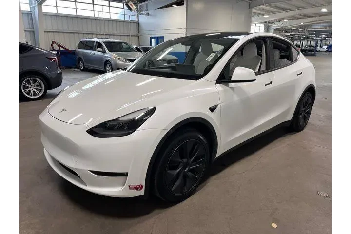 $35784 : Tesla Model Y 2024 AWD Long image 7