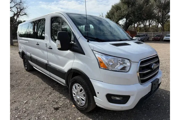 $21995 : 2020 Transit image 4
