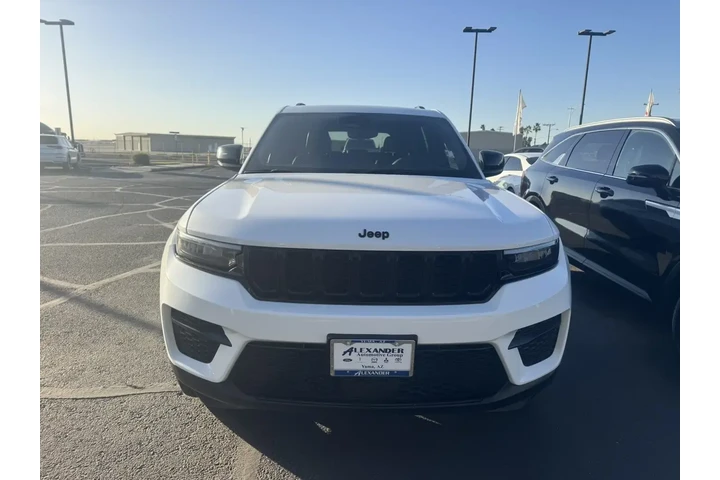 $29999 : Jeep Grand Cherokee 2024 4x4 image 2
