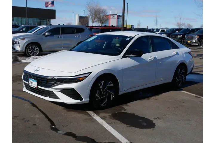 $25500 : Hyundai ELANTRA Hybrid 2025 image 3