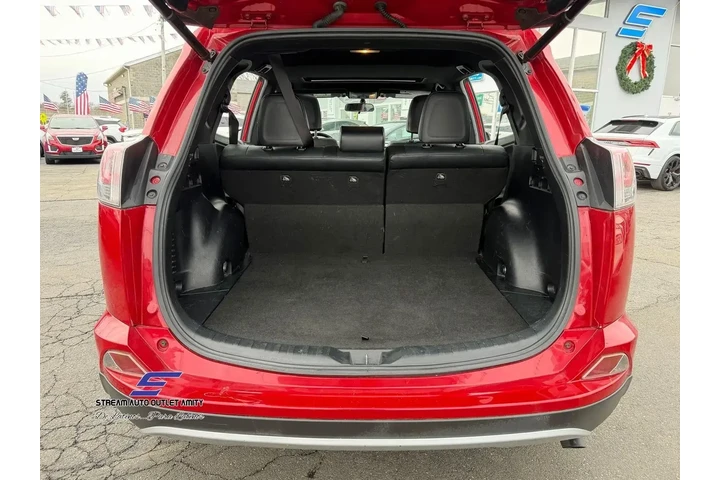 $16995 : Toyota RAV4 2016 AWD SE 4dr image 10