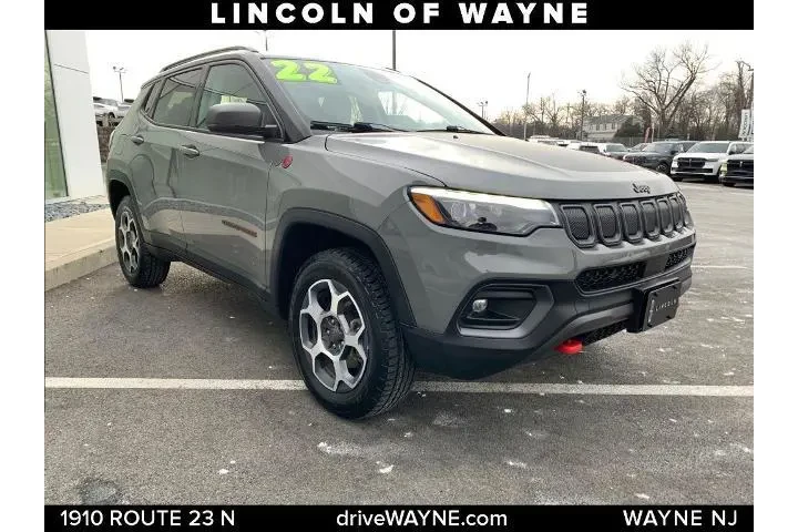$18998 : Jeep Compass 2022 4x4 Trailh image 9